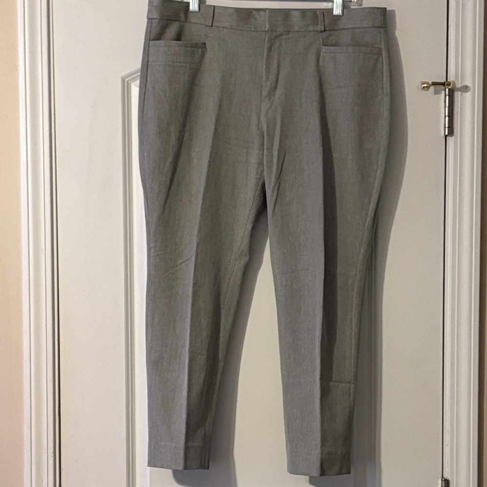 Banana Republic Women's Cropped Dress Pants — Light Gray